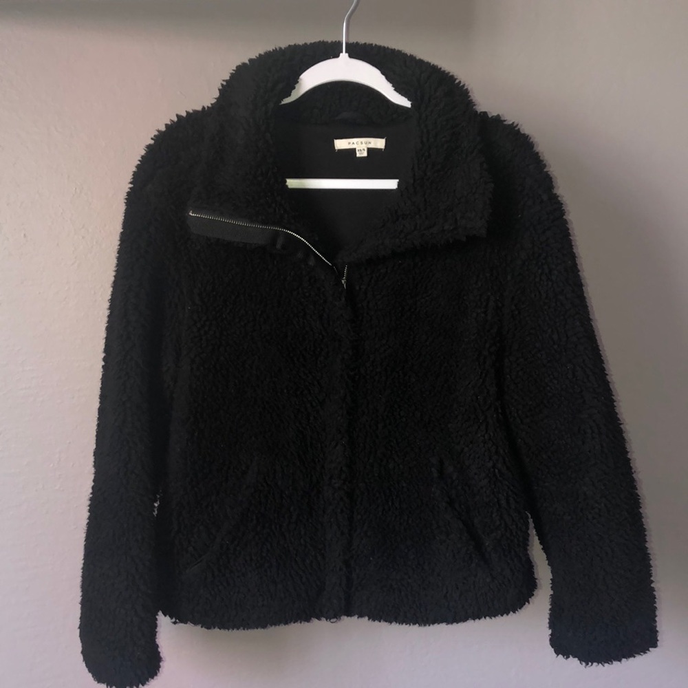 PacSun big fuzzy jacket - size xs/s - black